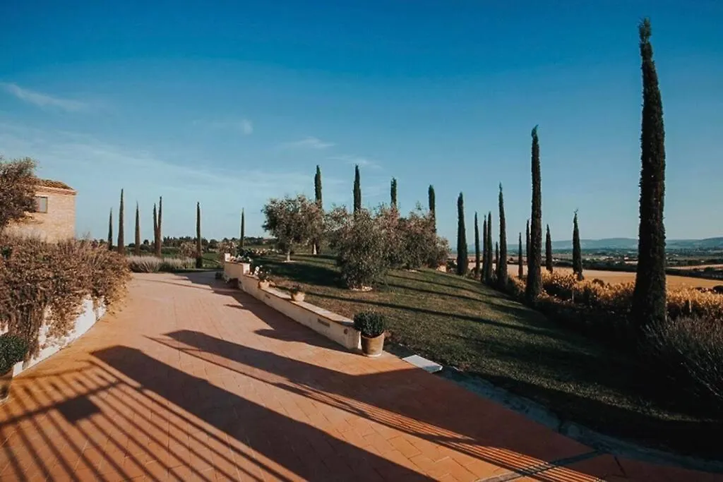 Breathtaking Villa W/Jacuzzi Tuscany Montepulciano Valiano 0*,  Italy